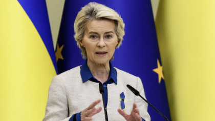 CJUE sancționează Comisia Europeană în cazul SMS-urilor cu Pfizer. Refuzul de a furniza informații ridică semne de întrebare
