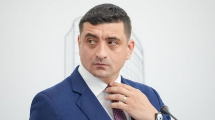 Câte pile s-ar putea afla, de fapt, în sistemul public din România: cei 500.000 numiți de George Simion, „o cifră absolut hazardată”