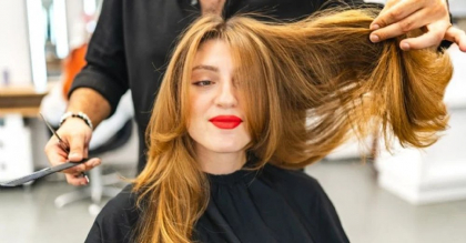 Tunsoarea anti-îmbătrânire care te face să pari mai tânără cu până la 15 ani. E musai să o încerci și tu