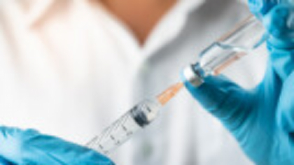 Studiu: Un nou vaccin oferă speranţă în prevenţia riscului de demenţă
