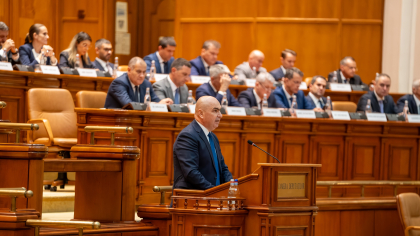 Economist: Dl Bolojan vorbește frumos, dar se poartă rău cu cei care vor să producă ceva