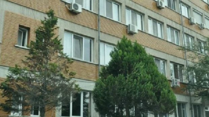 Fiica unui bărbat care a murit în spitalul din Reșița, după ce s-a rupt o treaptă: „Îi dau în judecată”