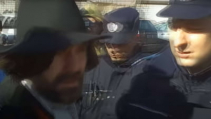 Simion şi Nicuşor Dan, „invitaţi” în aceeaşi dubă a Jandarmeriei la un protest. Cum îl susţinea preşedintele AUR: „Primar pentru Bucureştiul meu” VIDEO