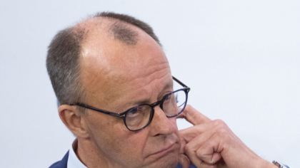 Scăderi pe bursele germane după ce Merz nu obține majoritatea pentru a fi cancelar