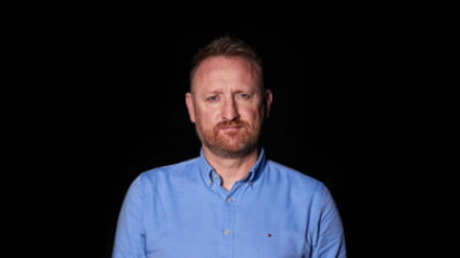 Propagandist rus de la Russia Today, oprit pe aeroportul Otopeni și dat afară din România. Venise de la Moscova. Șefii lui varsă lacrimi de crocodil și ne jignesc grav țara VIDEO