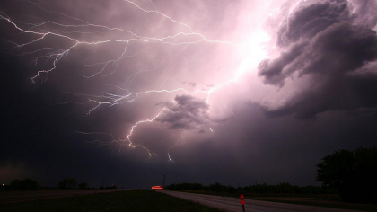 Val de căldură extremă și furtuni violente: ANM emite mai multe avertizări meteo