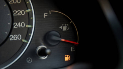 Cât timp poate sta combustibilul într-o mașină și cum să eviți problemele
