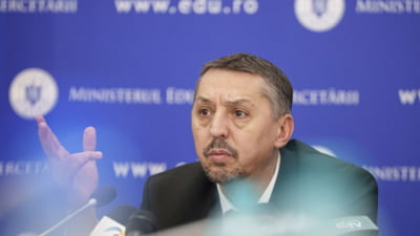 Cele două variante de planuri-cadru pentru liceu introduse în anul școlar 2026-2027. Manuale noi și decizii descentralizate
