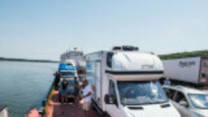 Atenționare de călătorie pentru românii care merg în Bulgaria. Transportul cu feribotul pe Dunăre, suspendat temporar