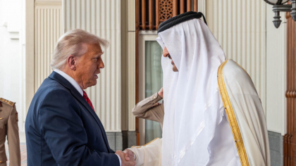 Trump se îndreaptă spre Emiratele Arabe Unite, care speră să promoveze ambițiile privind AI