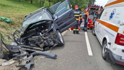Tragedie în județul Hunedoara. O copilă de 10 ani și bunica ei, moarte într-un grav accident. Sora copilei și bunicul au supraviețuit