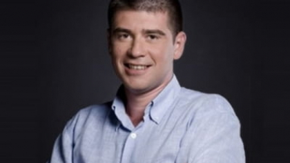 Moldova, alegeri între Est și Vest: poate intra în lagărul lui Putin. Ce înseamnă o victorie pro-rusă la graniță: „Va primi trupe ruse. O înaintare a Rusiei spre România” – Cum este folosită rețeaua AUR