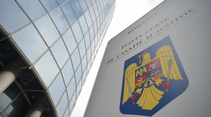 ICCJ suspendă condamnarea fostului şef al CNAS Lucian Duţă şi îl eliberează din închisoare