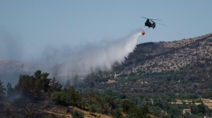 O femeie a aruncat o țigară și a incendiat o întreagă insulă din Grecia