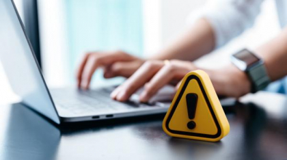 Cum pot hackerii să îți acceseze computerul sau telefonul. ”Ofertele” din social media care te lasă fără bani
