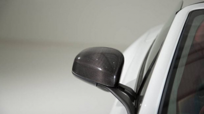 Adevăratul motiv pentru care UE vrea să elimine fibra de carbon din automobile: „o substanță periculoasă”