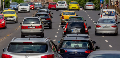Bucureștenii respiră un aer tot mai toxic: 60% din poluare vine din trafic