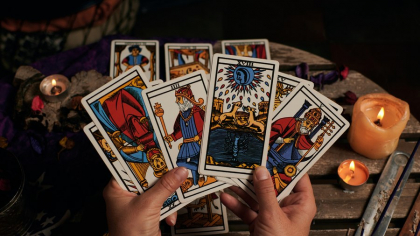 Ce spun cărțile de tarot despre fiecare zodie, în iulie 2025. Berbecii și Fecioarele au parte de evenimente neașteptate