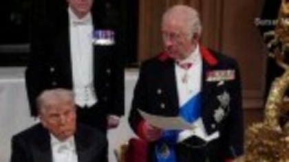 Donald Trump a dat mâna cu „XYZ-Q3”. Președintele SUA, salutat de aproape 150 de oameni