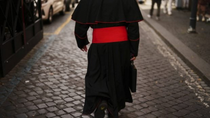 Favoriți la succesiunea papală, acuzați de mușamalizarea abuzurilor sexuale din cadrul Bisericii Catolice