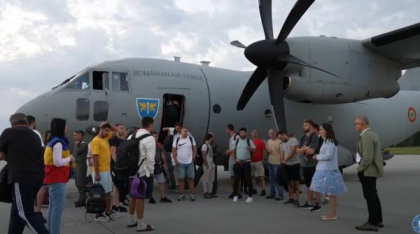 121 de români au fost repatriați în siguranță din zona de conflict armat din Orientul Apropiat