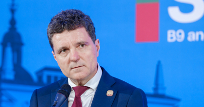 Nicușor Dan o nouă sesizare la CCR pe o lege a deputatului Silviu Vexler care modifică regimul cultelor religioase