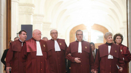 Surse: CCR pregătește indemnizații de câte 180.000 de lei pentru judecătorii care își termină mandatul, deși Guvernul a interzis astfel de plăți la bugetari