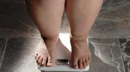 O treime dintre tinerii români sunt obezi. Medicii trag un semnal de alarmă