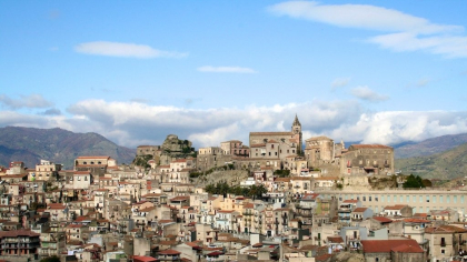 Lucrările la un pod care să lege Sicilia de Italia vor începe în lunile următoare