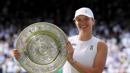 Jucătoarea poloneză de tenis Iga Swiatek e câștigătoare în premieră a turneului de la Wimbledon