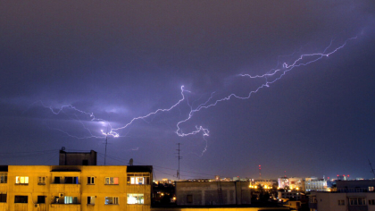 25 de județe sub cod galben de vreme severă