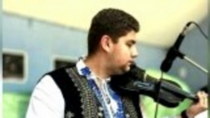 La ce era conectată vioara la care cânta tânărul din Gorj, care a murit electrocutat în timpul furtunii. „L-am tras de acolo”
