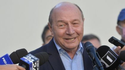 Traian Băsescu, mesaj ironic la adresa ambasadorului rus: „Fugiți la Parchetul General că aveți un OZN”