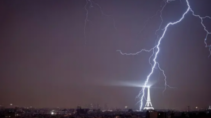 VIDEO Franţa, lovită puternic de fenomene extreme după mai multe zile de caniculă