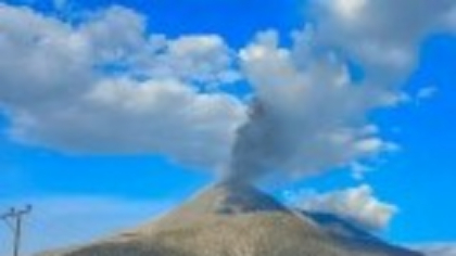 Atenționare de călătorie pentru românii care vizitează insulele Flores sau Bali, din cauza unei noi erupții vulcanice