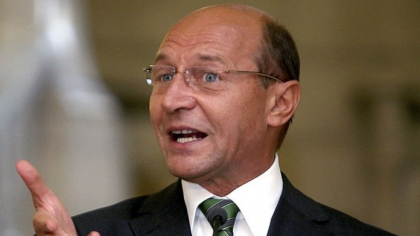 Băsescu. Ar fi groaznic, l-a făcut până și pe Ponta să umble cu Biblia după el