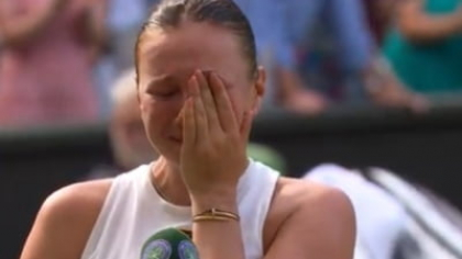 Umilită și înlăcrimată! Ce s-a întâmplat după finala-fulger de la Wimbledon VIDEO
