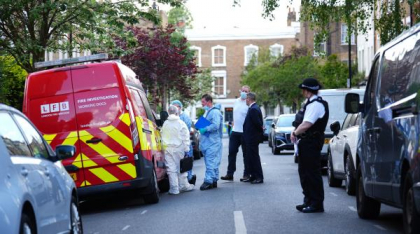 Un român, arestat de autoritățile britanice în cazul incendierii casei premierului britanic Keir Starmer