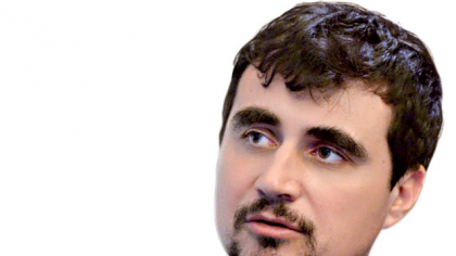 Nici o companie, nici o organizaţie şi nici o ţară nu poate fi condusă prin frică. România nu avea în anii 90 nici un ban în buzunar, astăzi firmele româneşti cumpără cu sute de milioane de euro, cât o tranşă FMI din acei ani, reţele de magazine în Grecia. Cum să fim o nouă Grecie, când îi cumpărăm pe greci?
