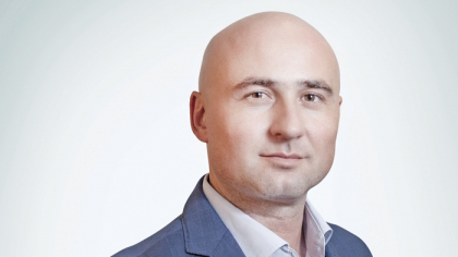 ZF LIVE: Cosmin Marinof, CEO al Dertour România: Este cea mai bună vară turistică de până acum. Estimăm o creştere de cel puţin 10% faţă de anul trecut“. Agenţia vinde în sezonul de vară 100.000 pachete, din care Turcia, Grecia, Egipt deţin o cotă de 20% fiecare, urmate de Tunisia, Spania, Cipru