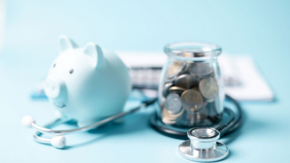 Suma neașteptată pe care o poți economisi folosind un abonament medical. Poate acoperi o vacanță