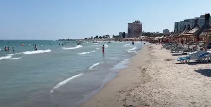 Fenomen neașteptat pe litoralul Mării Negre. Turiștii au fost surprinși neplăcut