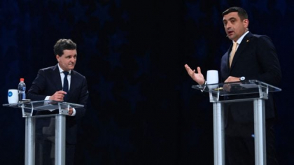 Dexonline a scos un sondaj pro-Nicușor Dan care condiționa accesul, după decizia BEC. Partidul lui George Simion: „Propagandă electorală mascată”. Ce apare acum pe site
