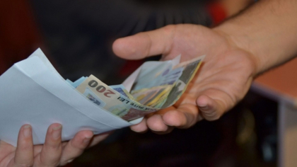 Directorul Patrimoniului de Stat trebuia să ia 900.000 euro anul ăsta ca indemnizație, spune Cătălin Teniţă. Reacția RA-PPS
