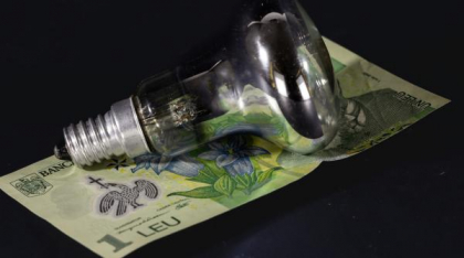 Patru milioane de români vor primi un voucher de 50 de lei pe lună pentru facturile la curent. Ministrul Energiei arată calculul