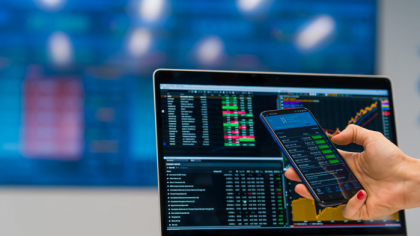 Bursă. Cele mai performante cinci fonduri în ultimele 12 luni încheiate la 31 martie au înregistrat randamente anuale nete între 9% (BRD Acţiuni - Clasa E) şi 17,9% (Goldman Sachs Romania Equity)