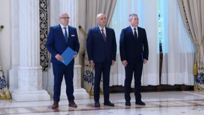 Trei noi judecători la CCR. Dacian Dragoş, Csaba Asztalos şi Mihai Busuioc au depus jurământul la Palatul Cotroceni. Cine sunt cei 9 judecători ai Curții