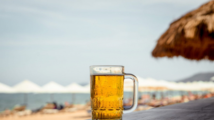 Turiştii au crezut că e o gluma. Cât costă o bere la draft în Eforie Nord