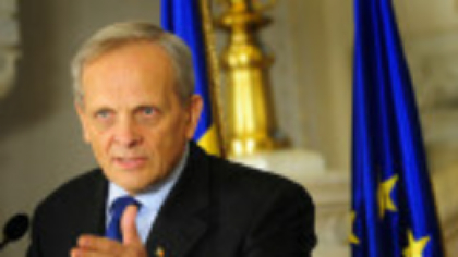 Stolojan avertizează că România riscă să piardă fondurile UE. „N-au încotro. România nu are încotro”