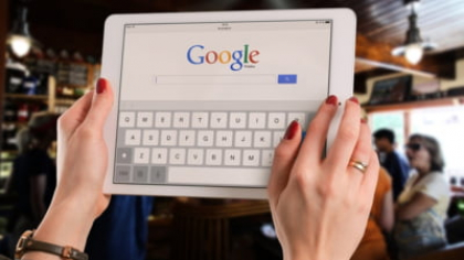 Google pierde teren. AI-ul schimbă jocul căutărilor online după două decenii de dominație